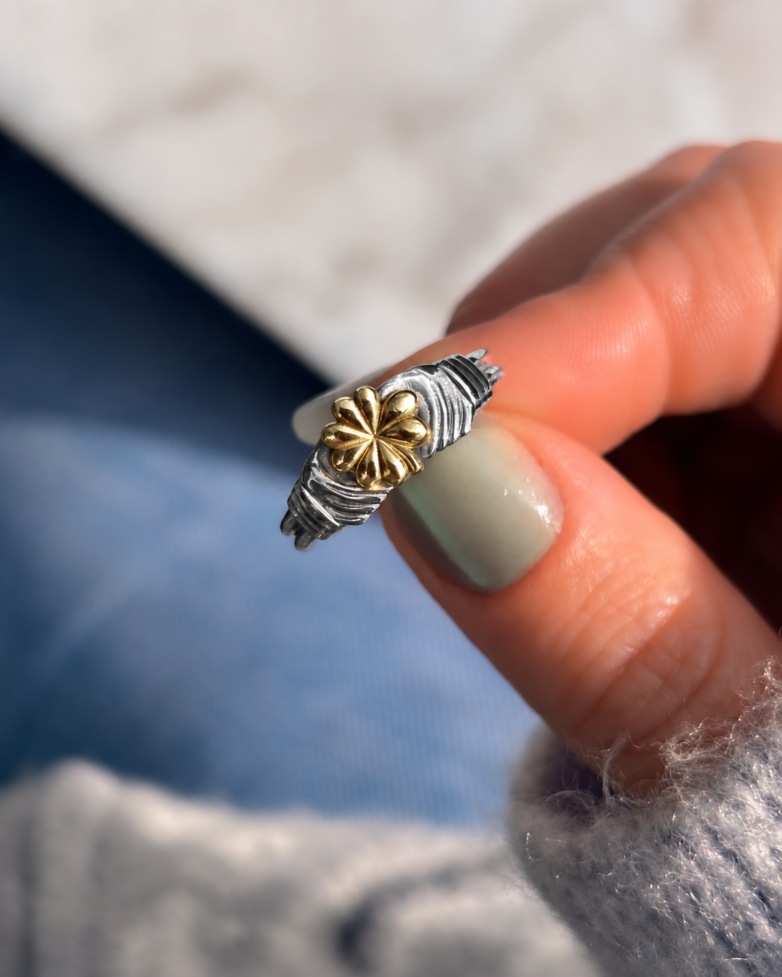 Two-Tone Ádh Clover Claddagh