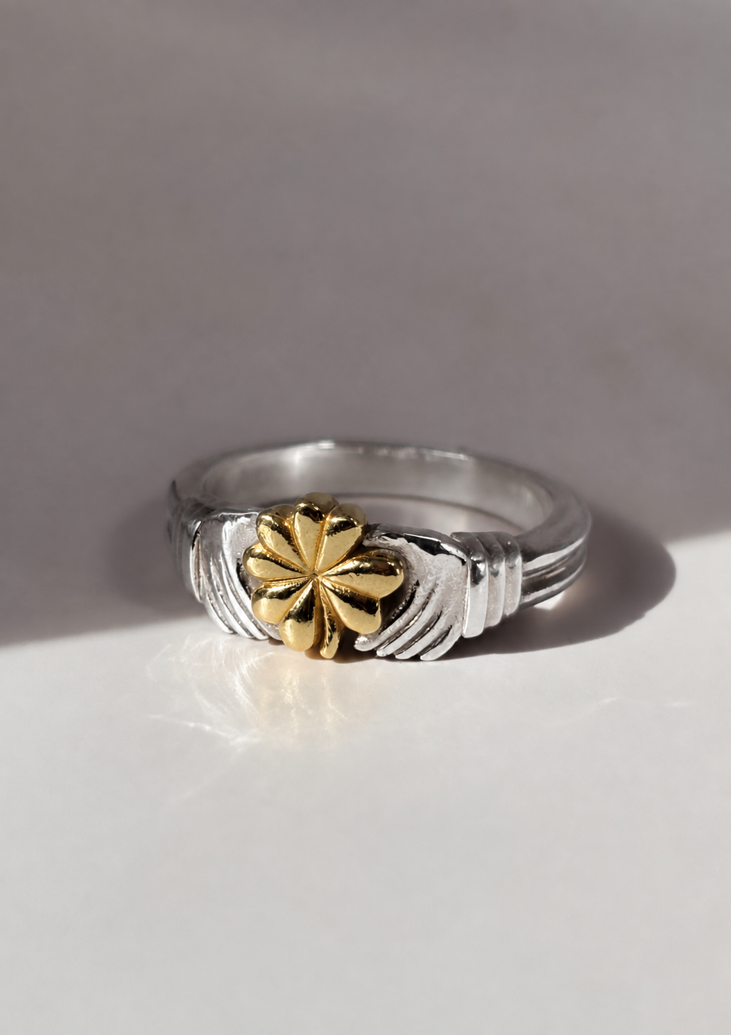 Two-Tone Ádh Clover Claddagh