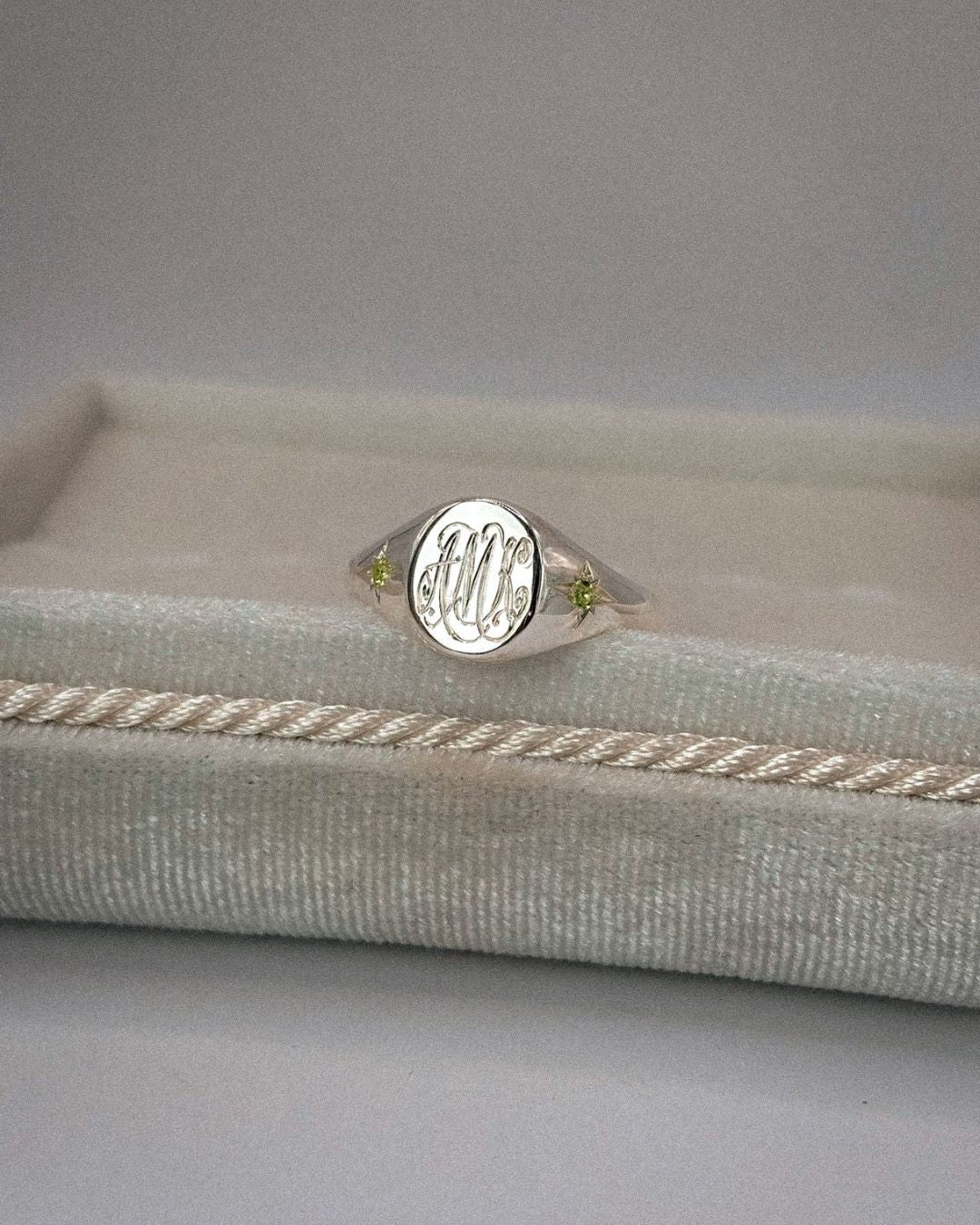 Saoirse Ladies Signet Ring - Sterling Silver
